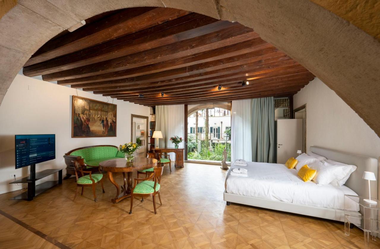Mocenigo Grand Canal Luxury Suites 베니스 외부 사진